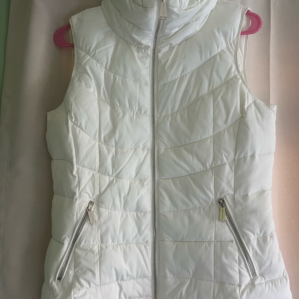 Calvin Klein White Puffer Vest with Zipper Pockets